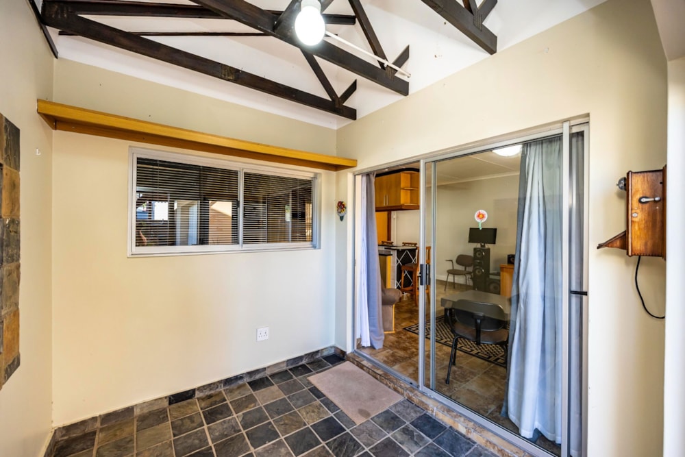 Apartment to rent in Gonubie - 1EZ1725242