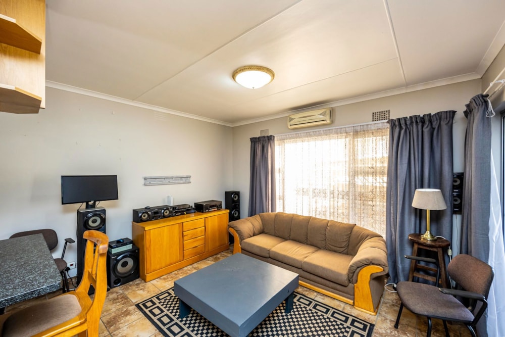 Apartment to rent in Gonubie - 1EZ1725242