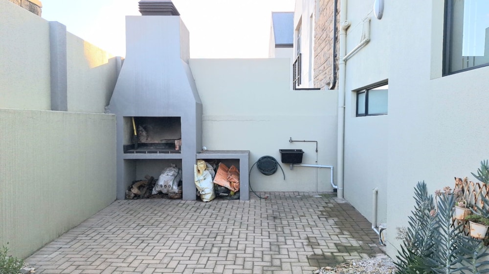 Townhouse for sale in Hartenbos Heuwels - 1MB1724967