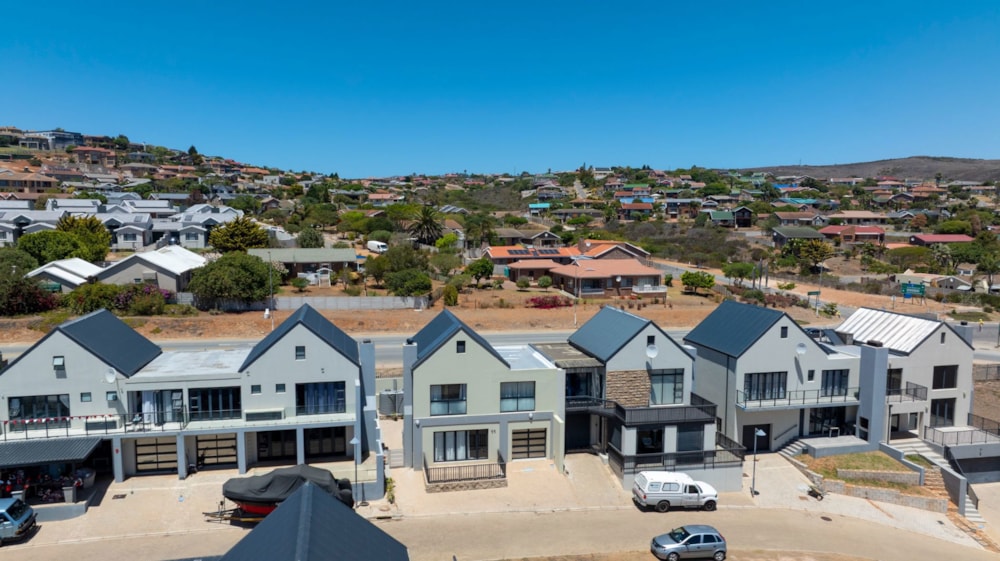 Townhouse for sale in Hartenbos Heuwels - 1MB1724967