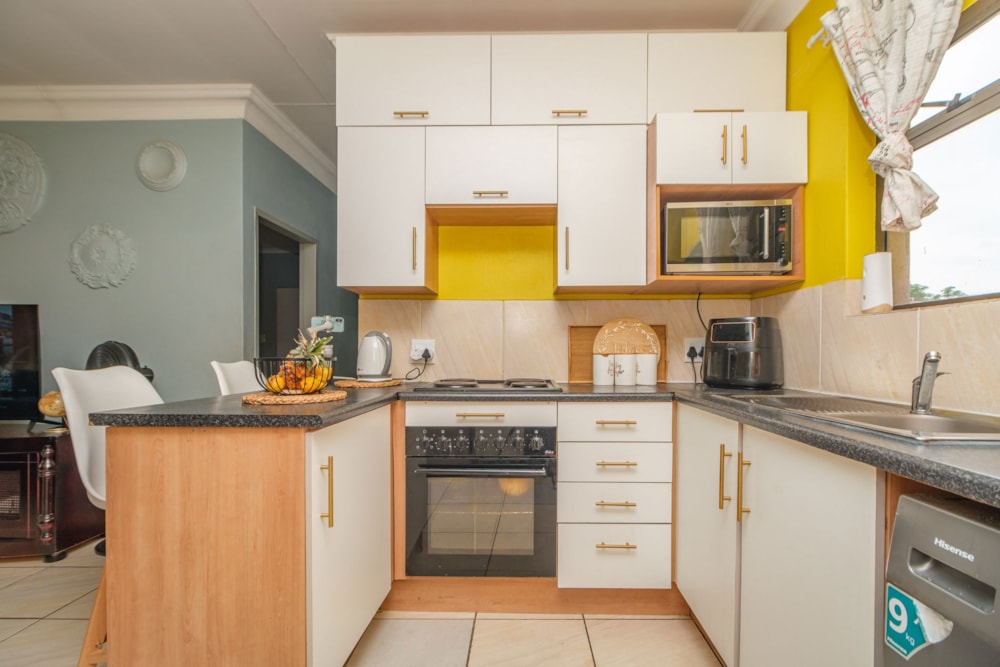 Townhouse for sale in Grobler Park - RAN1724921