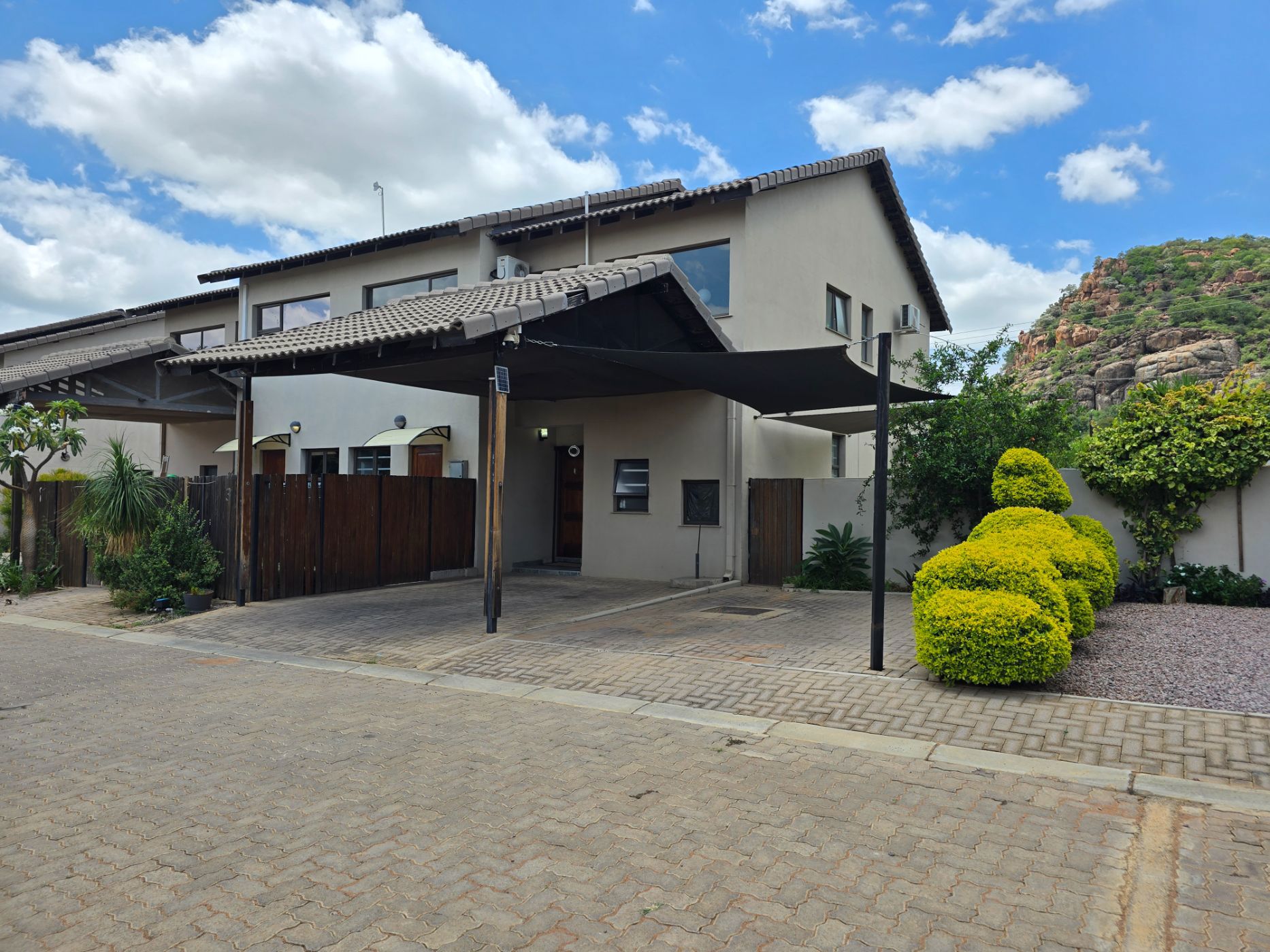 Townhouse to rent in Kgale, Botswana - 3BO1725341