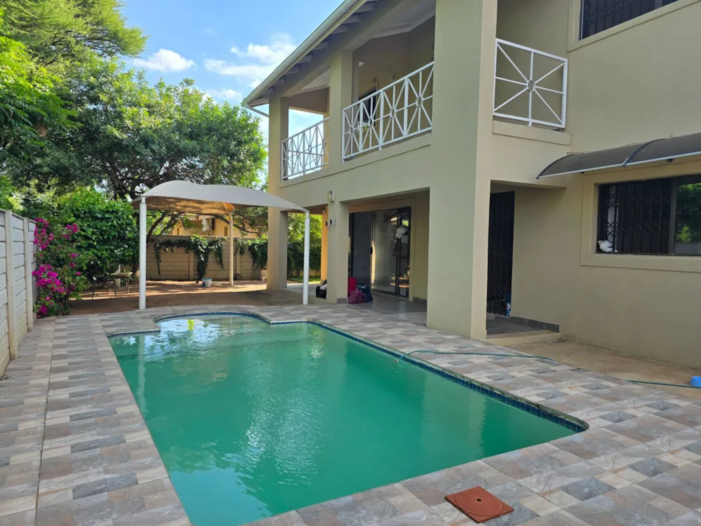 Double-storey house for sale in Phakalane, Botswana - 3BO1725040 Double-storey house for sale in Phakalane, Botswana - 3BO1725040