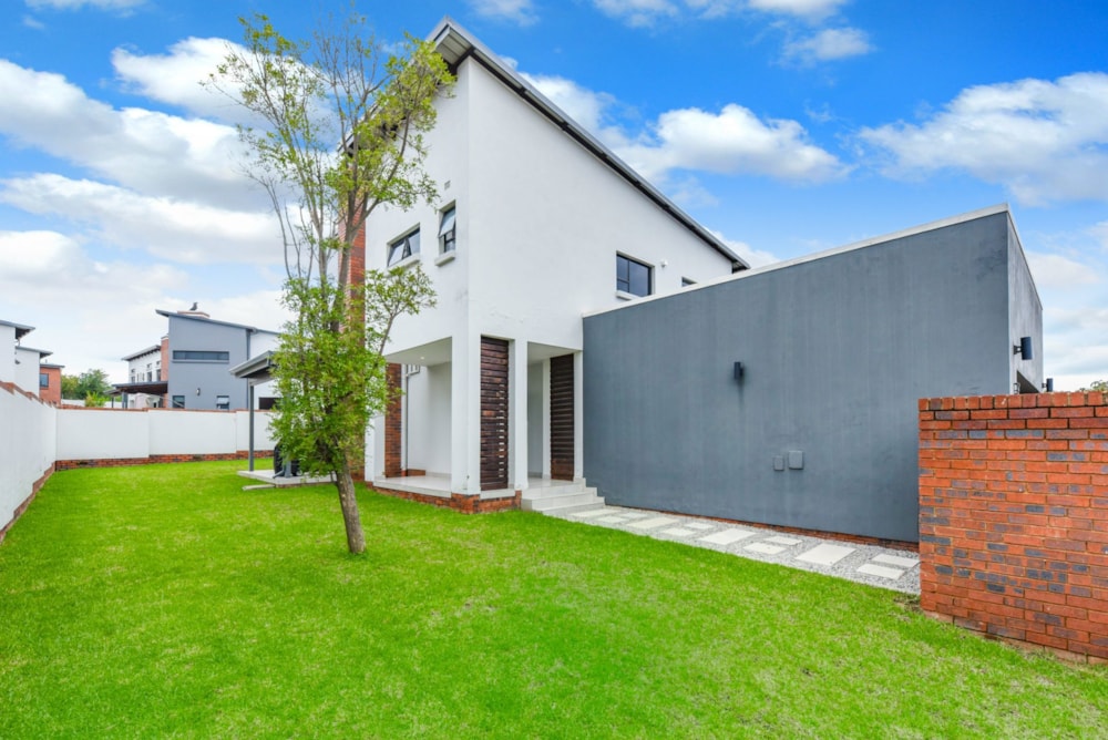 Double-storey cluster for sale in Craigavon - FW1724960