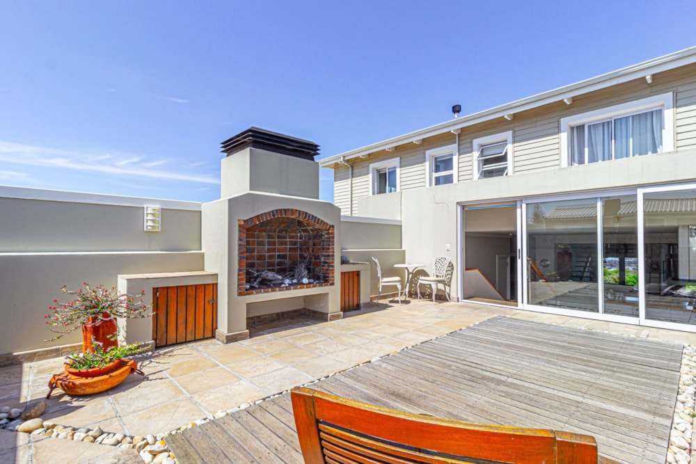 Guesthouse for sale in Sandbaai - PGLAG1724968 Guesthouse for sale in Sandbaai - PGLAG1724968