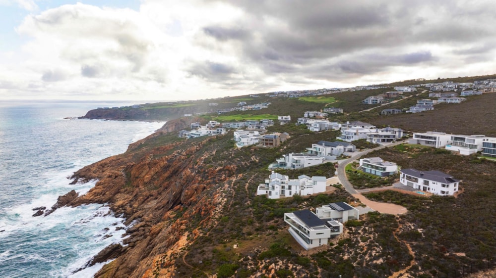 House to rent in Pinnacle Point Golf Estate - 1MB1724976 House to rent in Pinnacle Point Golf Estate - 1MB1724976