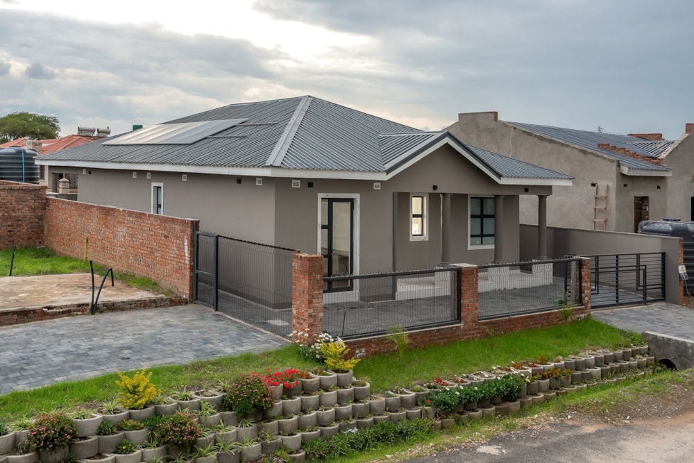 Cluster for sale in Arlington, Zimbabwe - 3ZB1725008 Cluster for sale in Arlington, Zimbabwe - 3ZB1725008