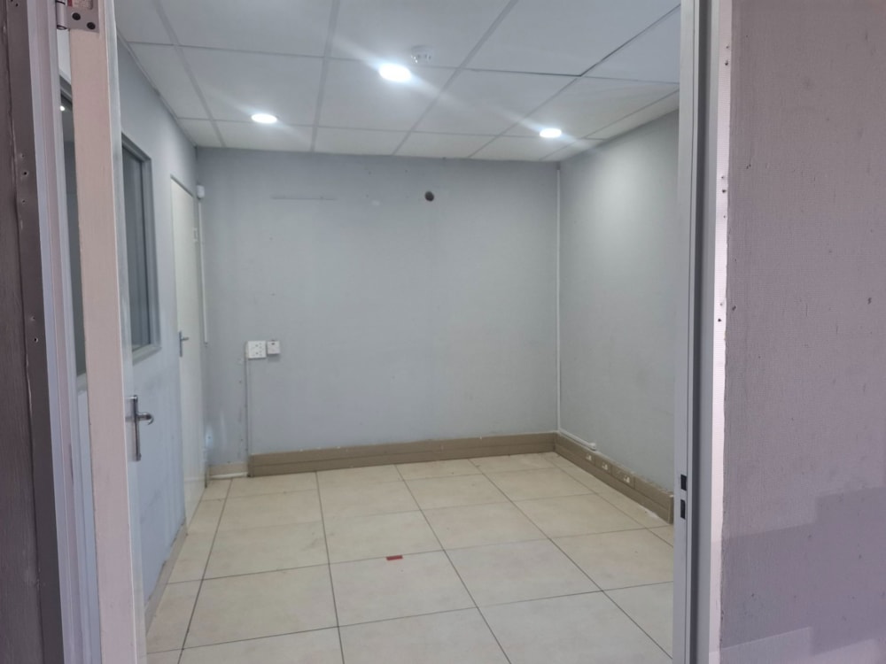 Commercial Building to rent in Commerce Park, Botswana - 3BO1725078 Commercial Building to rent in Commerce Park, Botswana - 3BO1725078