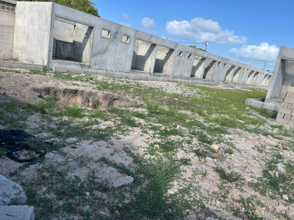 Residential complex for sale in Vilanculos, Mozambique - 3MQ1725043