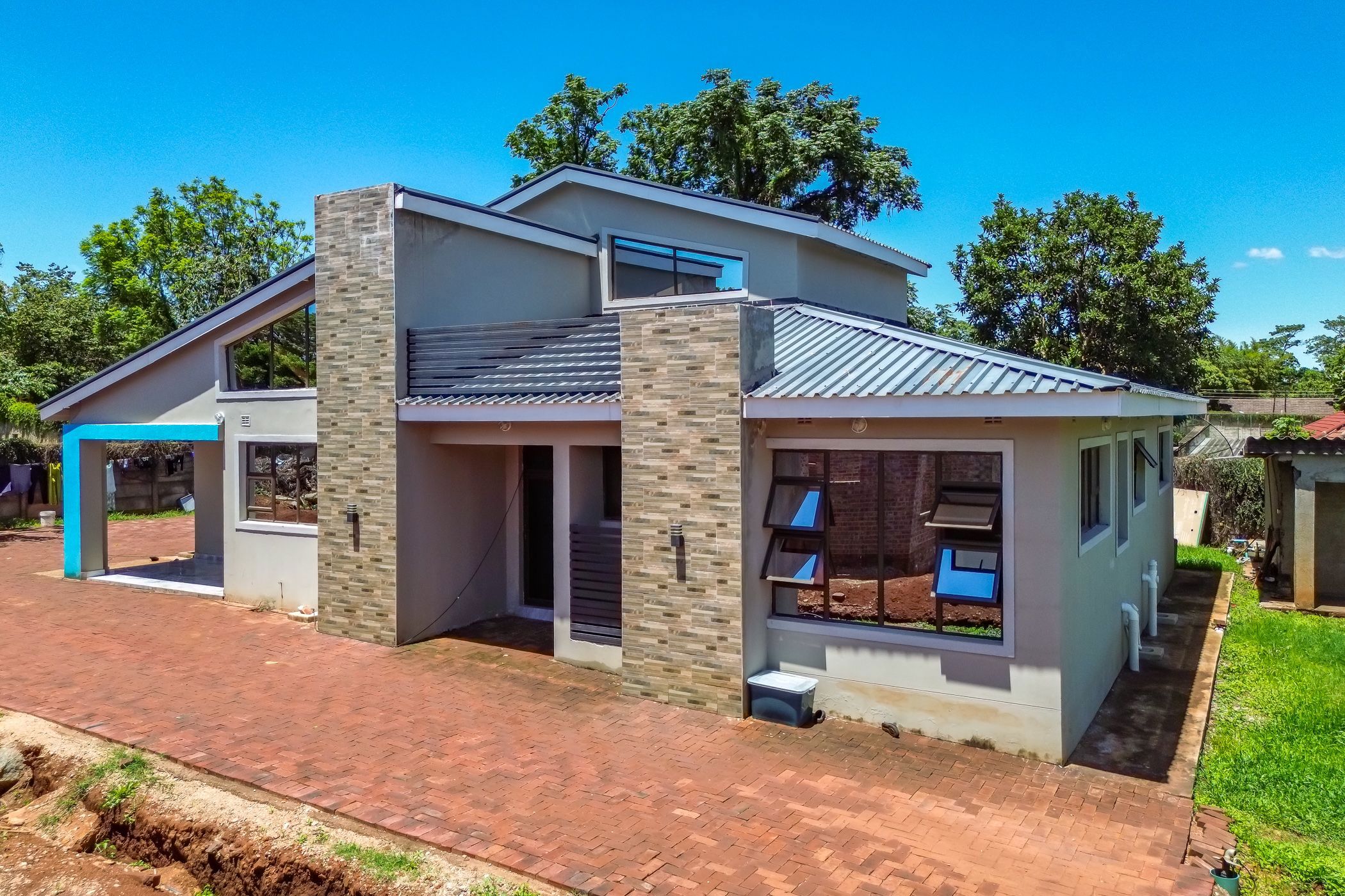 Cluster for sale in Quinnington, Zimbabwe - 3ZB1725061