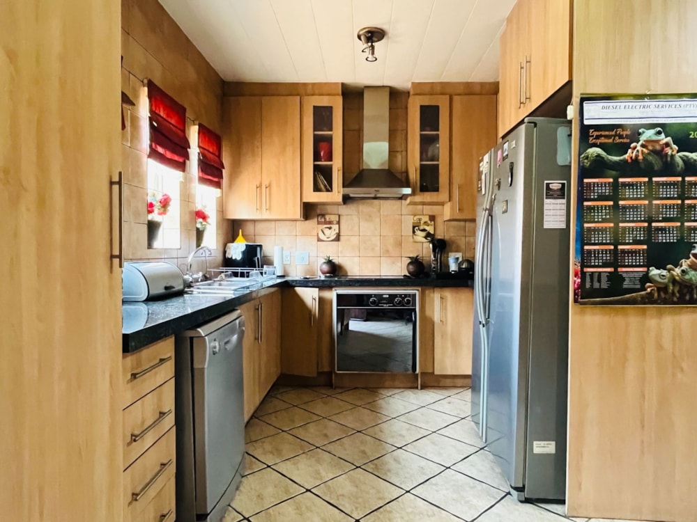 Townhouse for sale in Arcon Park - 1VT1725235