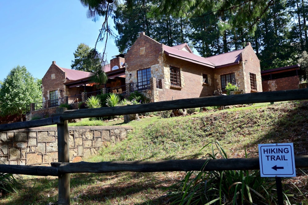 House for sale in Dullstroom - 1DS1725073 House for sale in Dullstroom - 1DS1725073