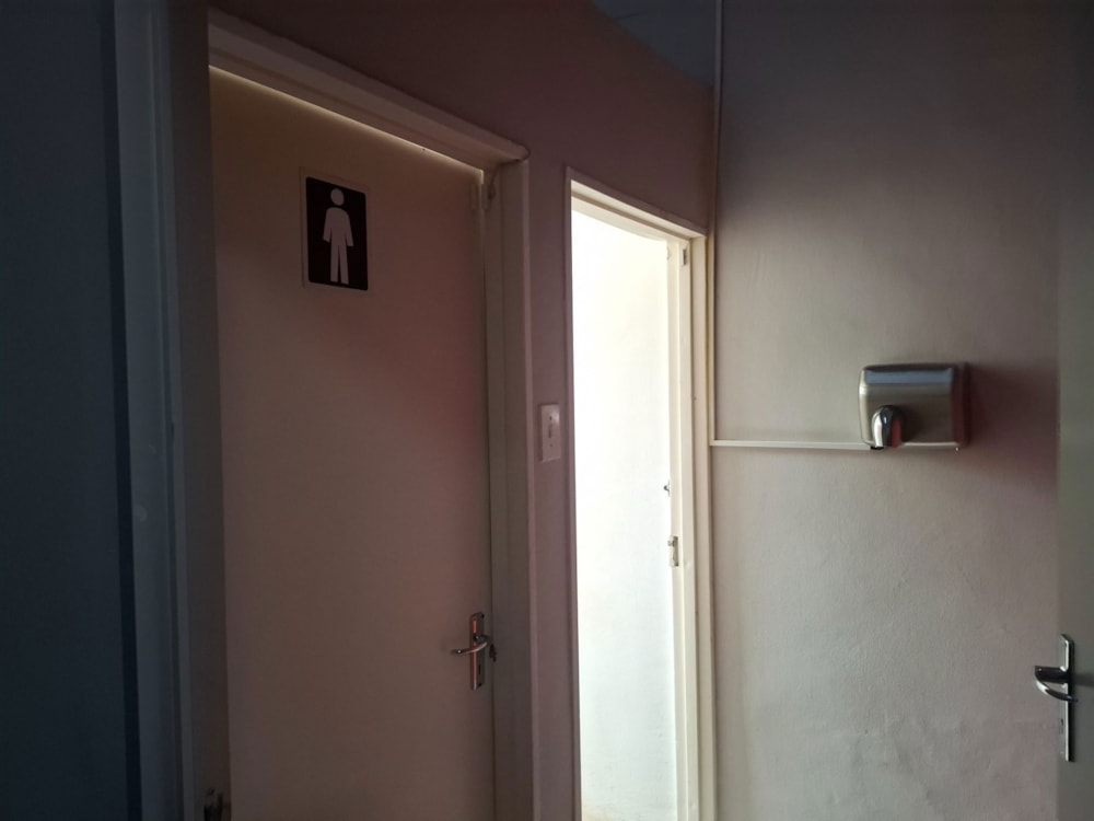 Commercial Building to rent in Commerce Park, Botswana - 3BO1725080 Commercial Building to rent in Commerce Park, Botswana - 3BO1725080