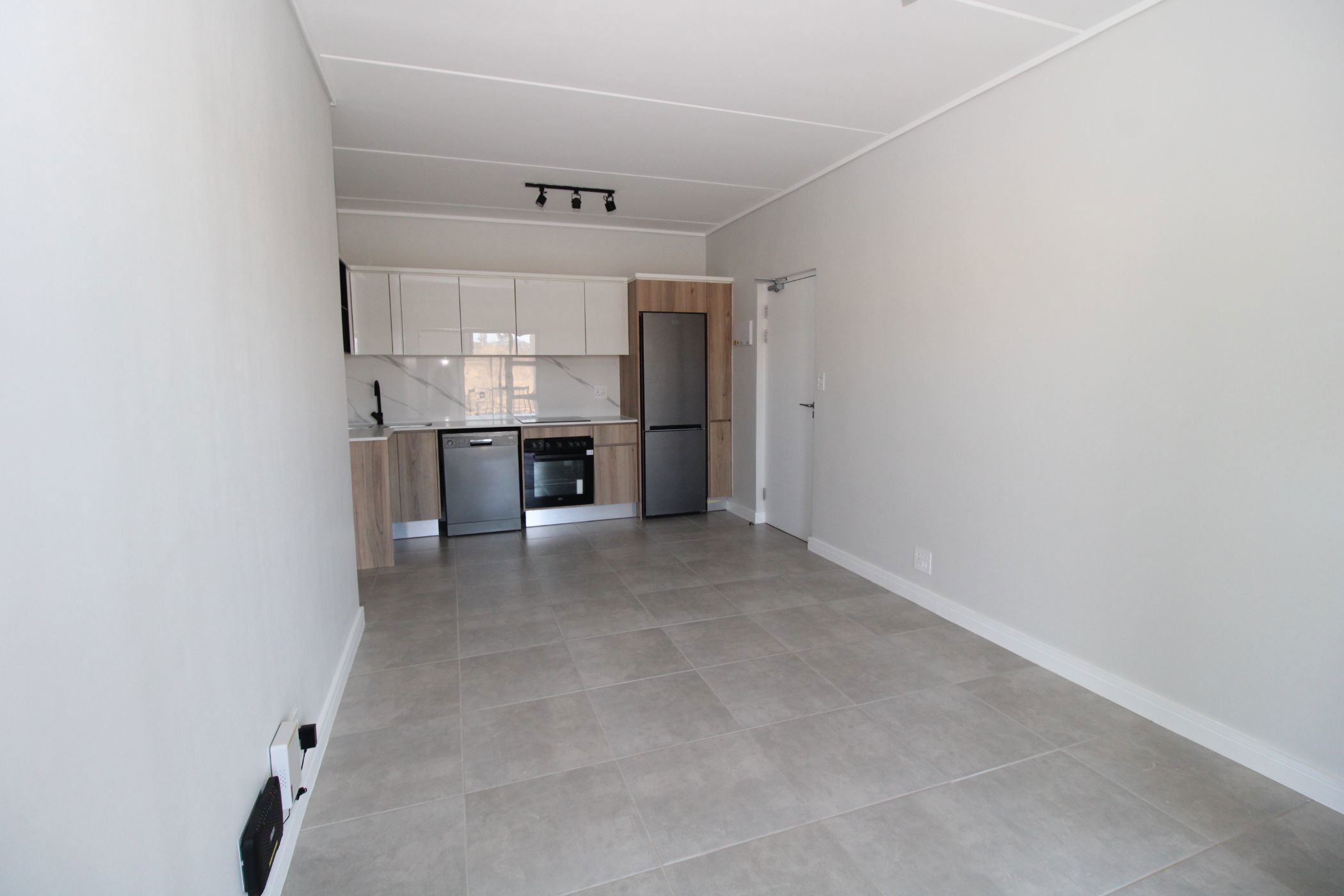 Apartment to rent in Waterfall, Midrand - MDL1725234