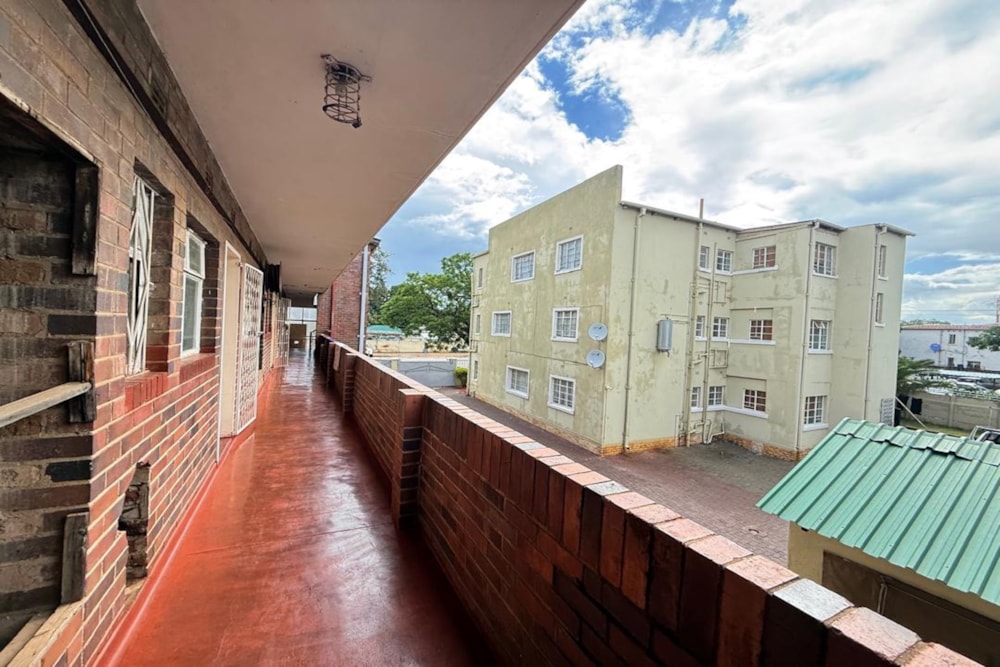 Apartment for sale in Bulawayo, Zimbabwe - 3ZB1725096