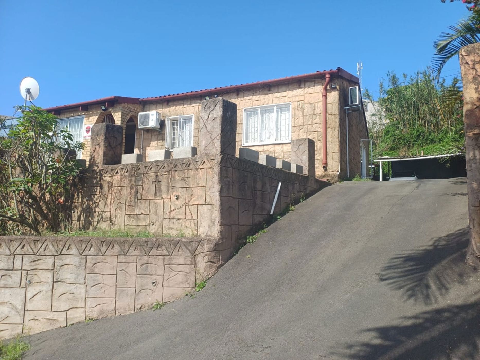 House for sale in Phoenix, KwaZulu-Natal - 1DA1725179