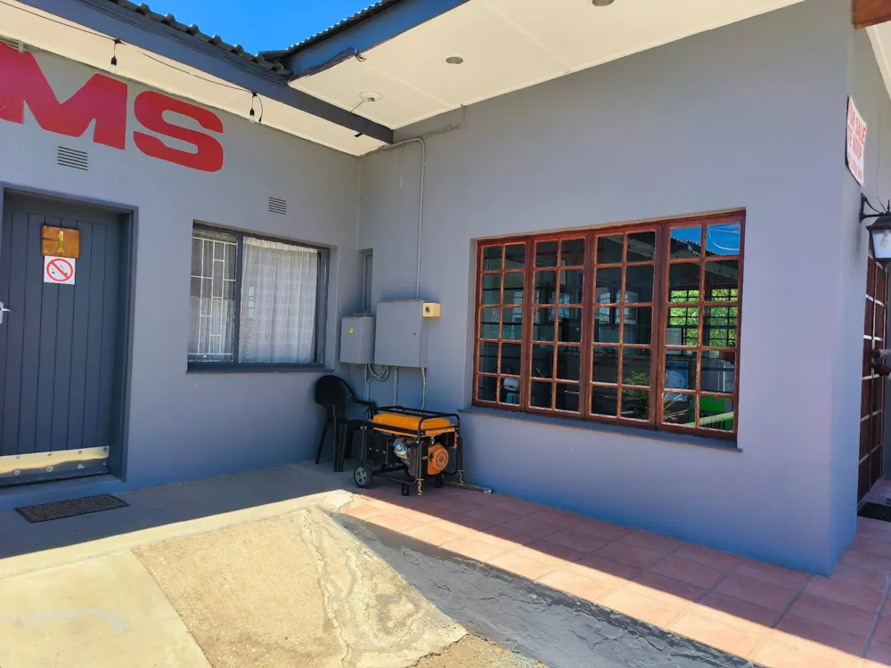 Guesthouse for sale in Middedorp, Beaufort West - 1KK1725255 Guesthouse for sale in Middedorp, Beaufort West - 1KK1725255