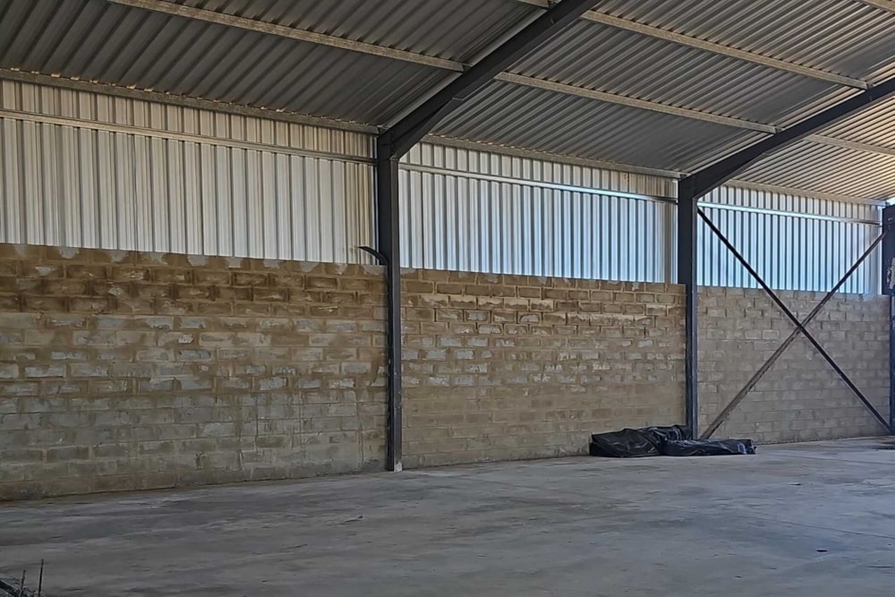 Commercial Building to rent in Grahamstown (Makhanda) - 1GC1725283