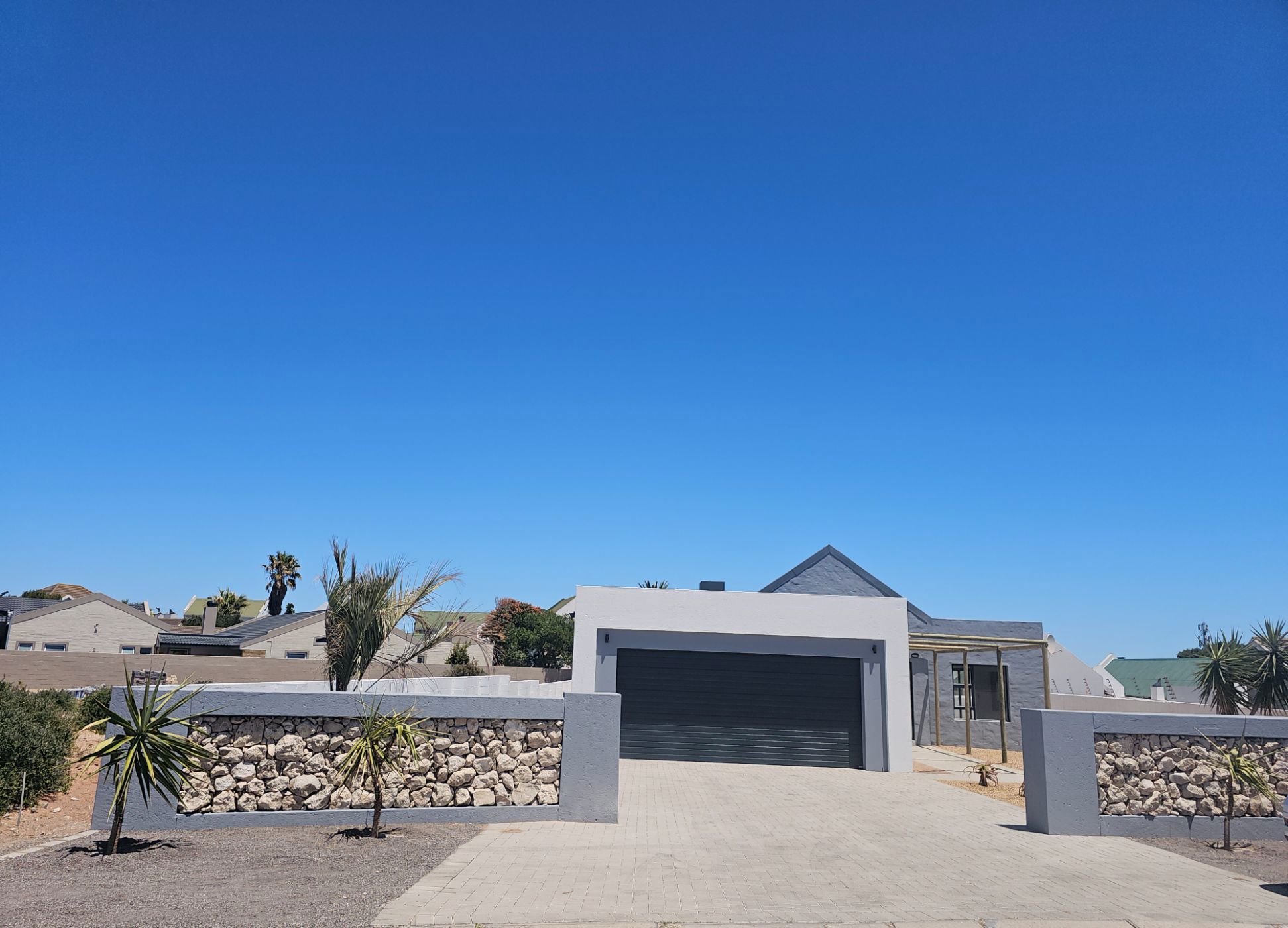 House for sale in Country Club - LA1725315