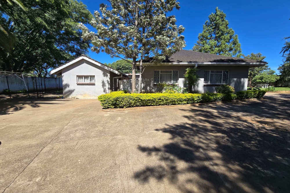 House for sale in Matsheumhlope, Bulawayo, Zimbabwe - 3ZB1725322