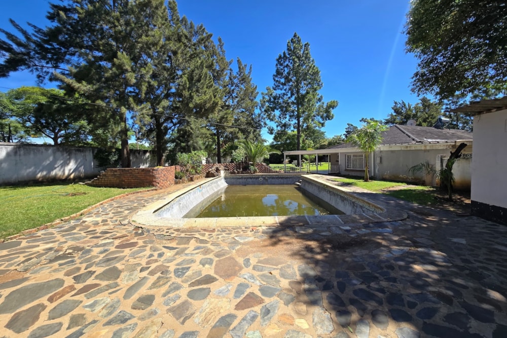 House for sale in Matsheumhlope, Bulawayo, Zimbabwe - 3ZB1725322