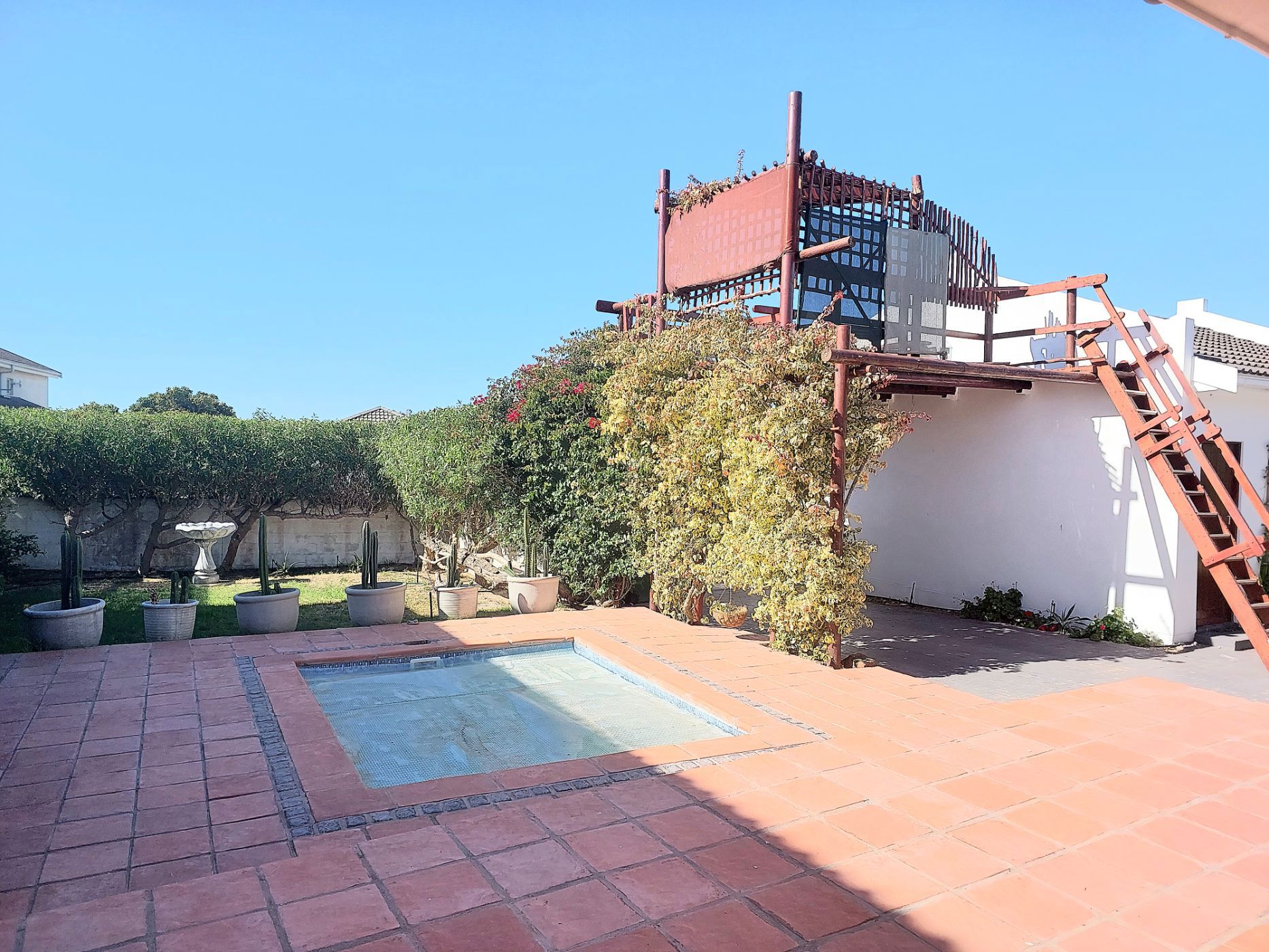 House to rent in Country Club - LBL1725368