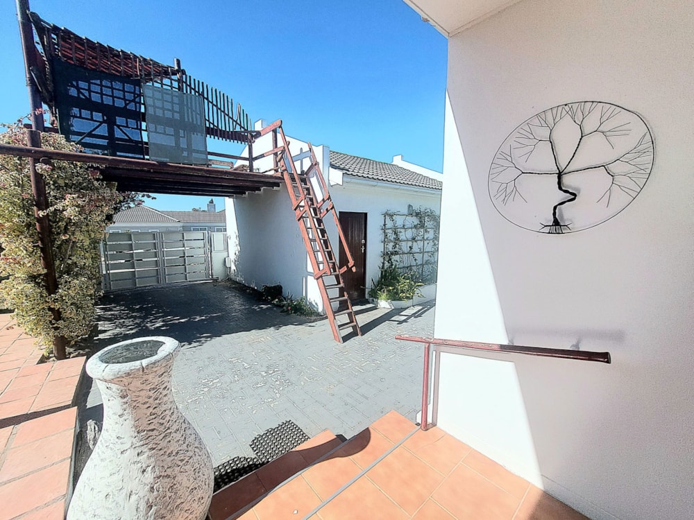 House to rent in Country Club - LBL1725368