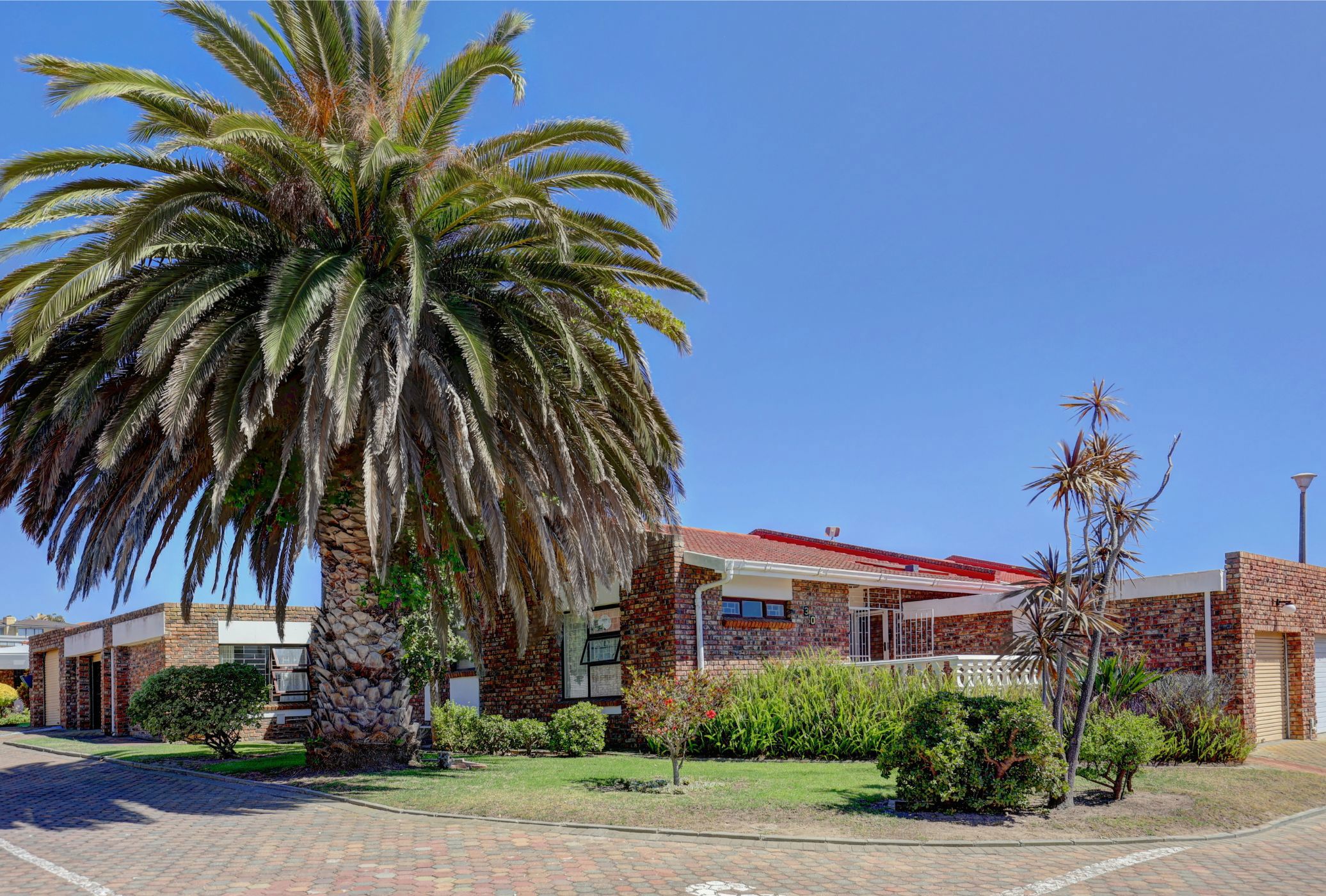 Townhouse for sale in Hartenbos - 1MB1725420