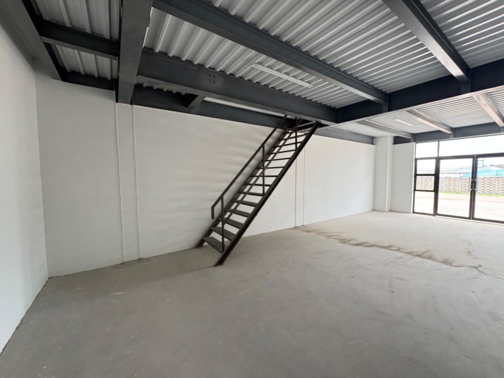 Commercial industrial property to rent in Msasa, Zimbabwe - 3ZB1725471