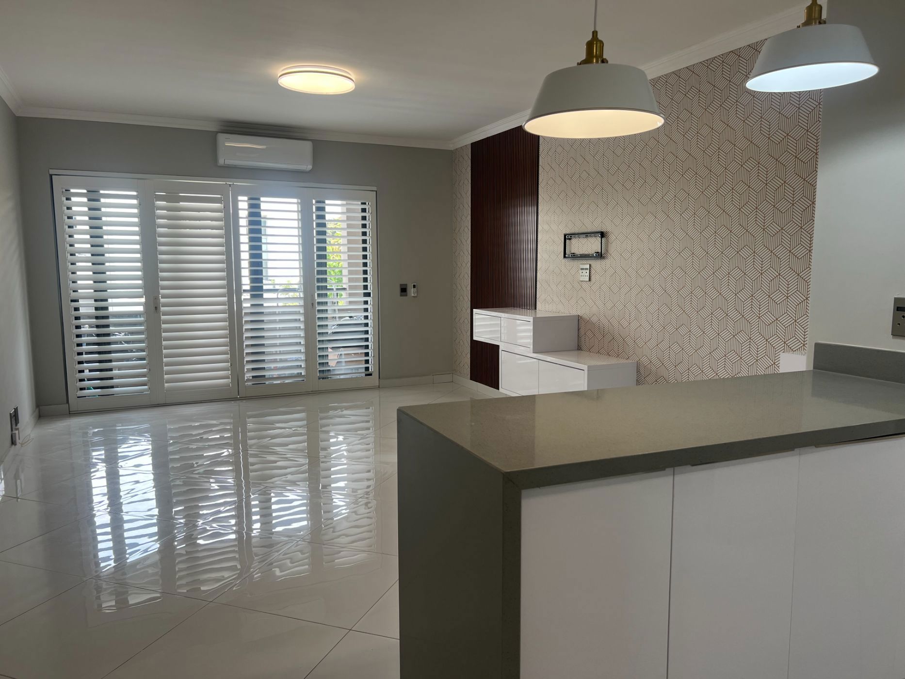 Apartment to rent in Claremont, Cape Town - RBL1725541