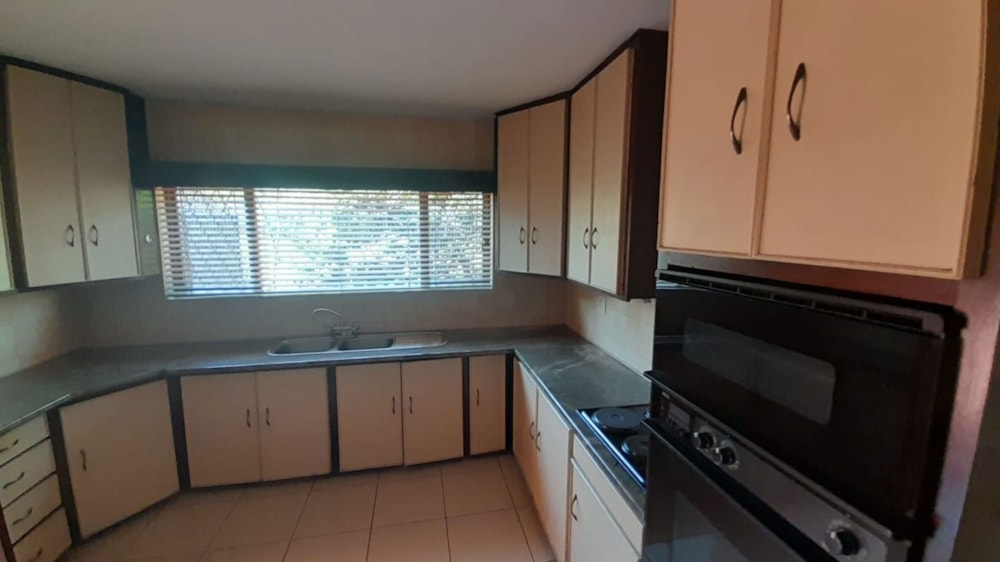 Apartment to rent in Uvongo - 1PSH1722952