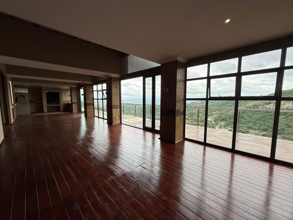 Security estate home for sale in Nelspruit (Mbombela) - 1NS1725188 Security estate home for sale in Nelspruit (Mbombela) - 1NS1725188