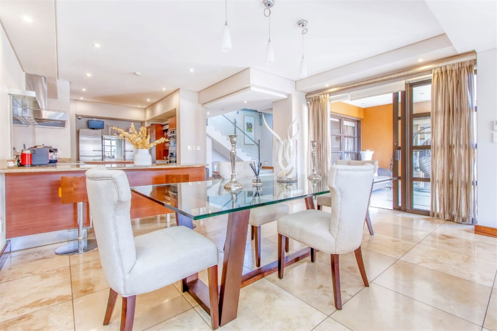 Penthouse apartment to rent in Melrose Arch - JBL1725679