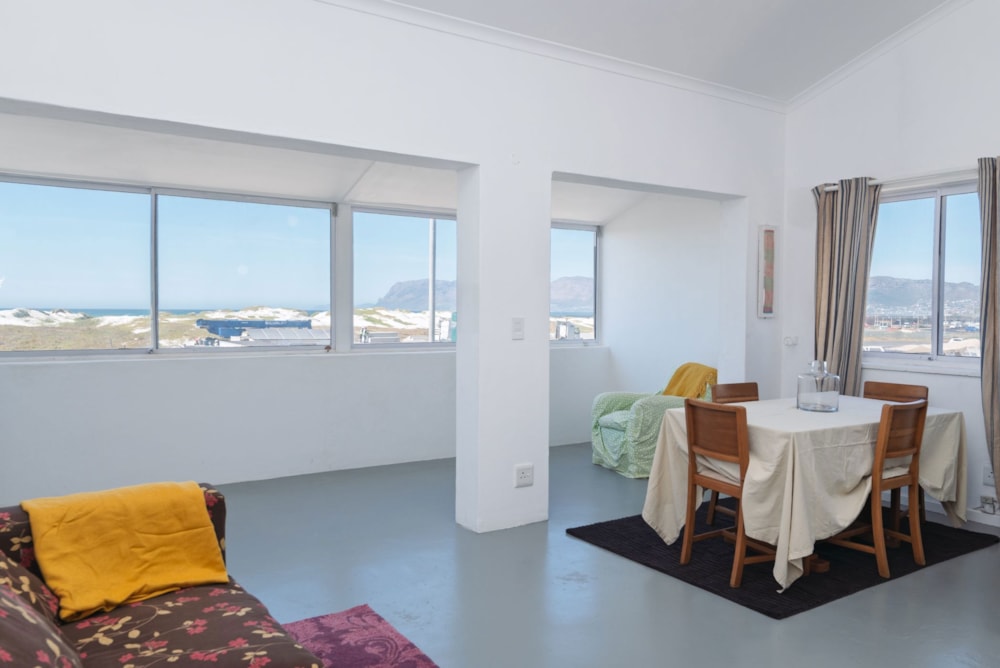 Double-storey cluster for sale in Muizenberg - FH1721799 Double-storey cluster for sale in Muizenberg - FH1721799