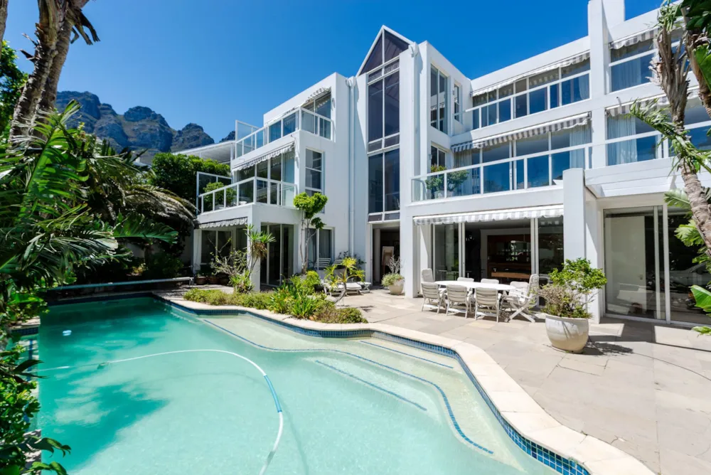Multi-storey house sold in Camps Bay - AS1723907 Multi-storey house sold in Camps Bay - AS1723907