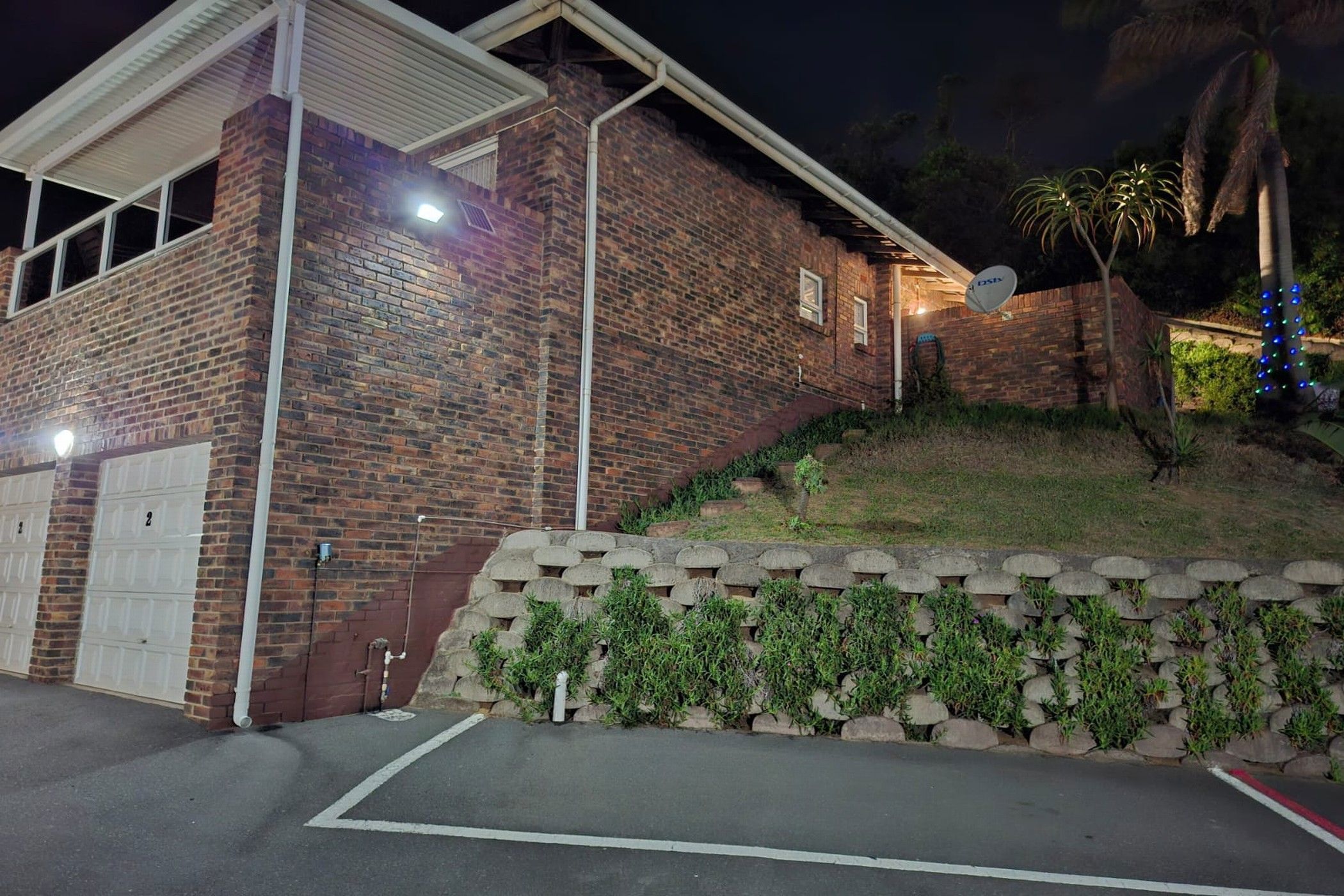 Townhouse for sale in Athlone Park - 1WB1725171