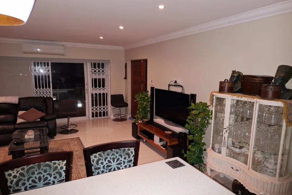 Townhouse for sale in Athlone Park - 1WB1725171