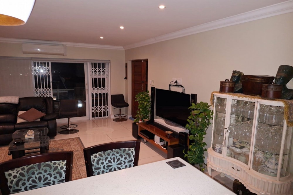 Townhouse for sale in Athlone Park - 1WB1725171