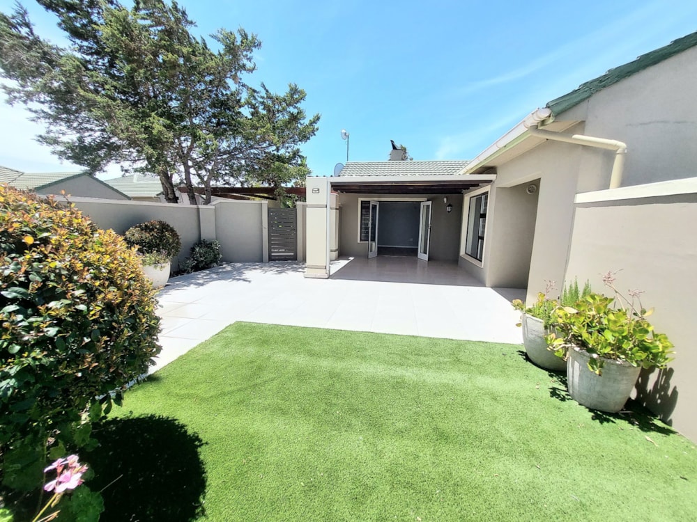 House to rent in Middedorp, Langebaan - LBL1724215 House to rent in Middedorp, Langebaan - LBL1724215