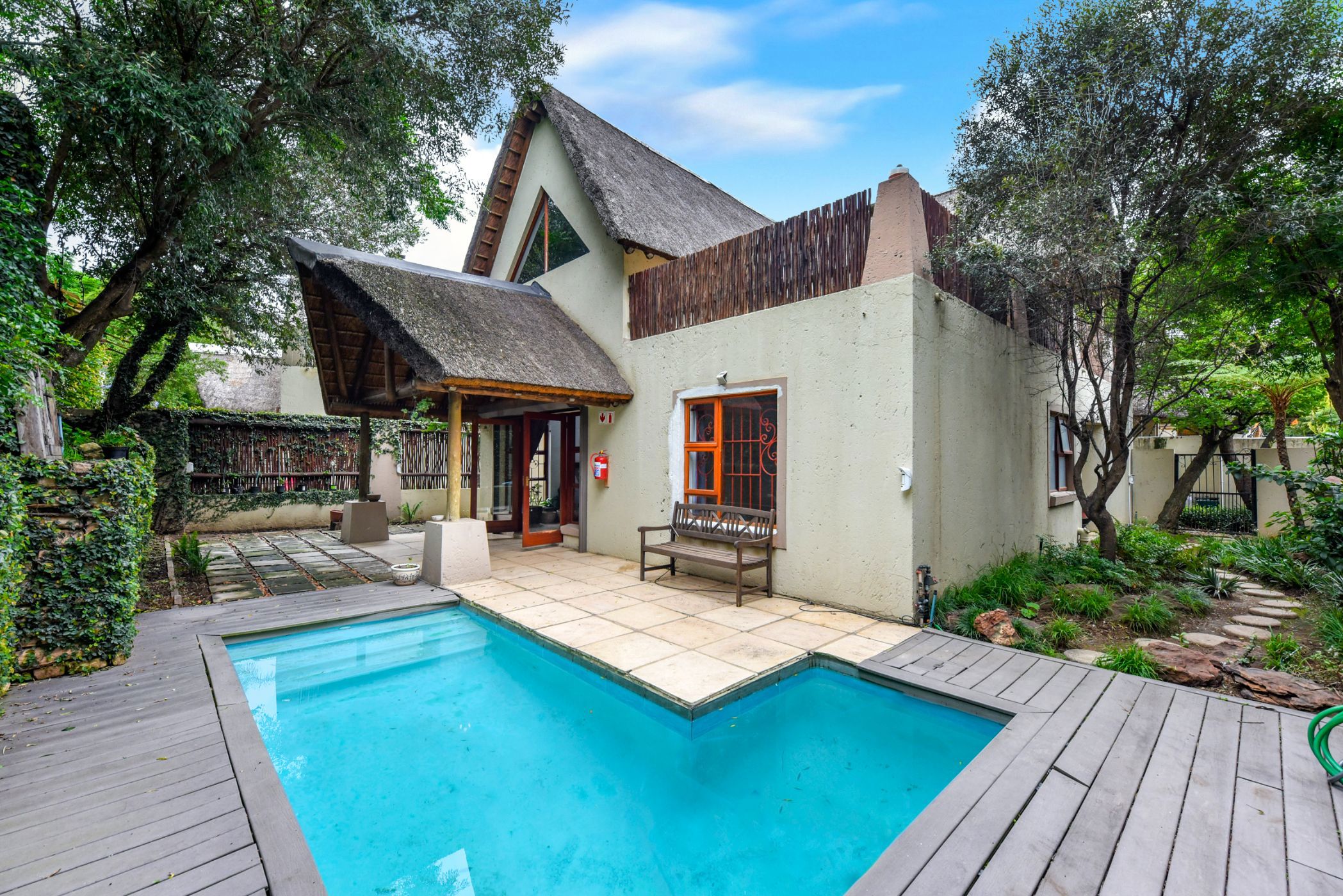 Townhouse for sale in Craigavon - FW1709816