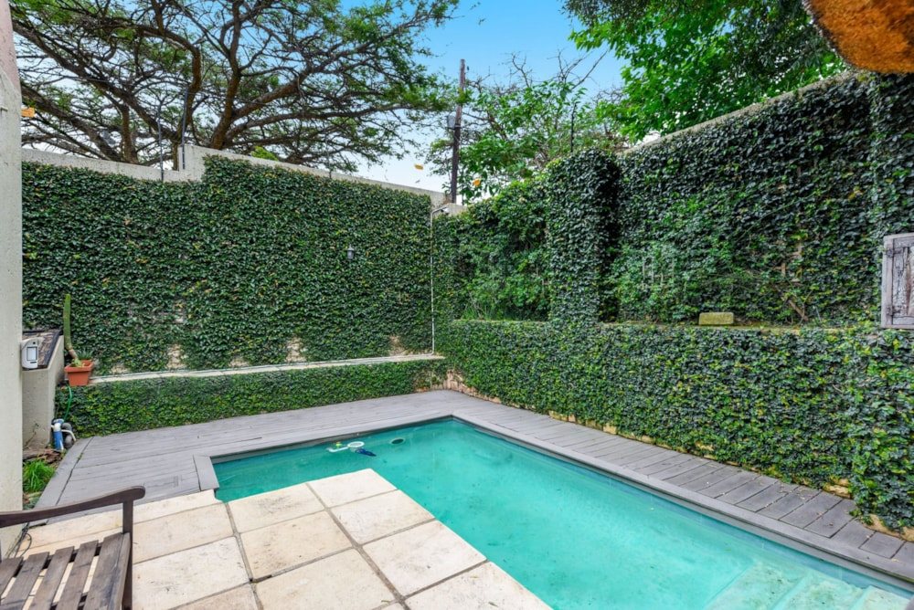 Townhouse for sale in Craigavon - FW1709816