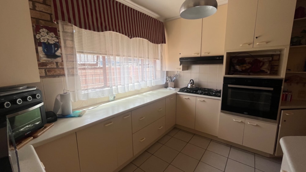 Double-storey house for sale in Wave Crest - 1JF1723706 Double-storey house for sale in Wave Crest - 1JF1723706