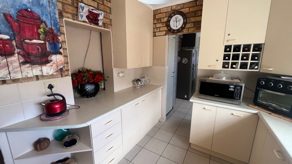 Double-storey house for sale in Wave Crest - 1JF1723706 Double-storey house for sale in Wave Crest - 1JF1723706