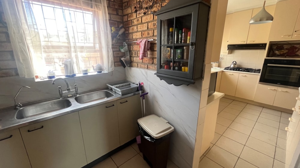 Double-storey house for sale in Wave Crest - 1JF1723706 Double-storey house for sale in Wave Crest - 1JF1723706