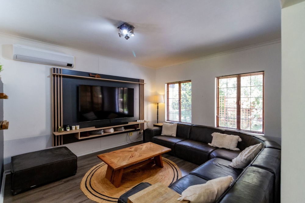 Security estate home for sale in The Coves - 1HR1724005 Security estate home for sale in The Coves - 1HR1724005