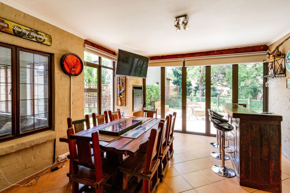 Security estate home for sale in The Coves - 1HR1724005 Security estate home for sale in The Coves - 1HR1724005