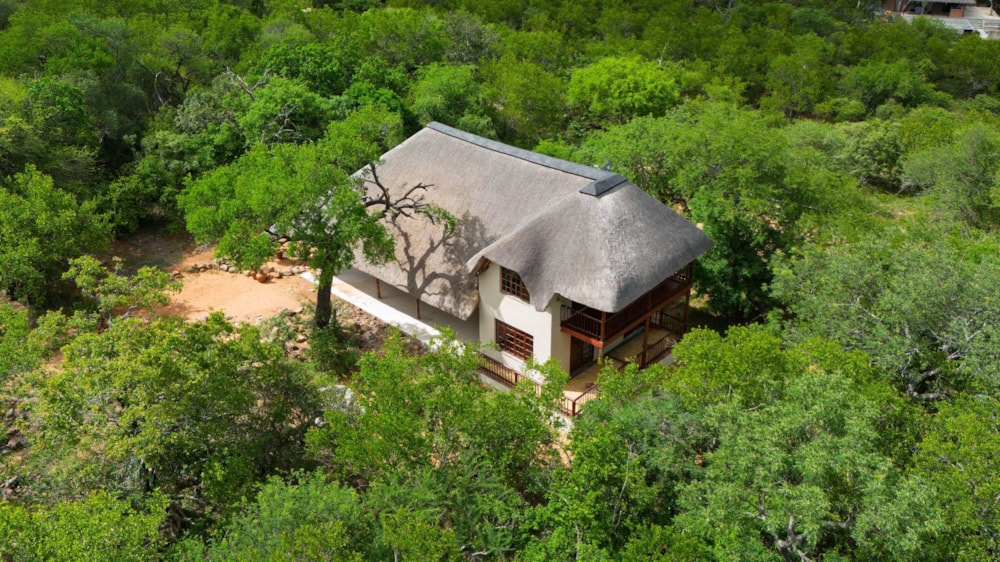 Double-storey house for sale in Canyon Game Reserve - 1HS1725389