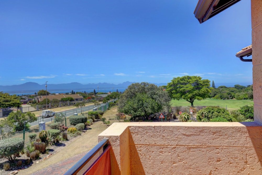 Golf estate house for sale in Mossel Bay Golf Estate - 1MB1724979