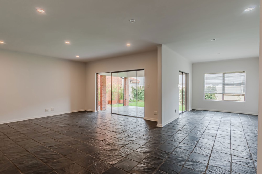 House to rent in Silver Lakes Golf Estate - PTL1724424 House to rent in Silver Lakes Golf Estate - PTL1724424