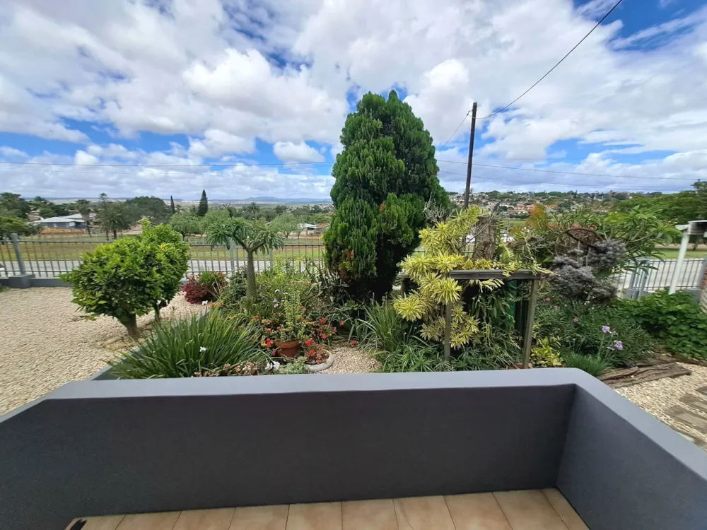 House sold in Van Riebeeck Hoogte - 1UK1723607